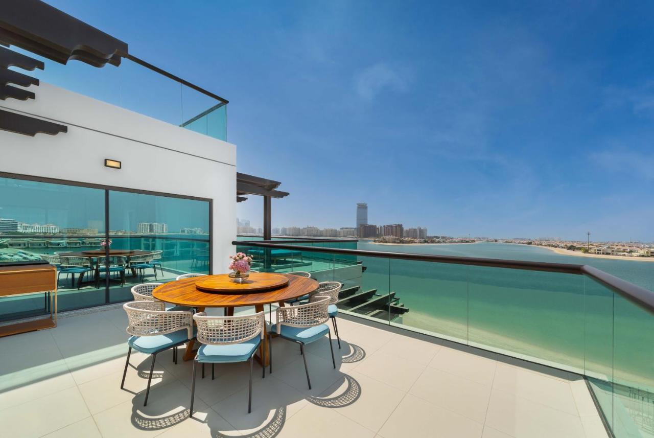 Taj Exotica Resort & Spa, The Palm, Dubai Esterno foto View from the rooftop